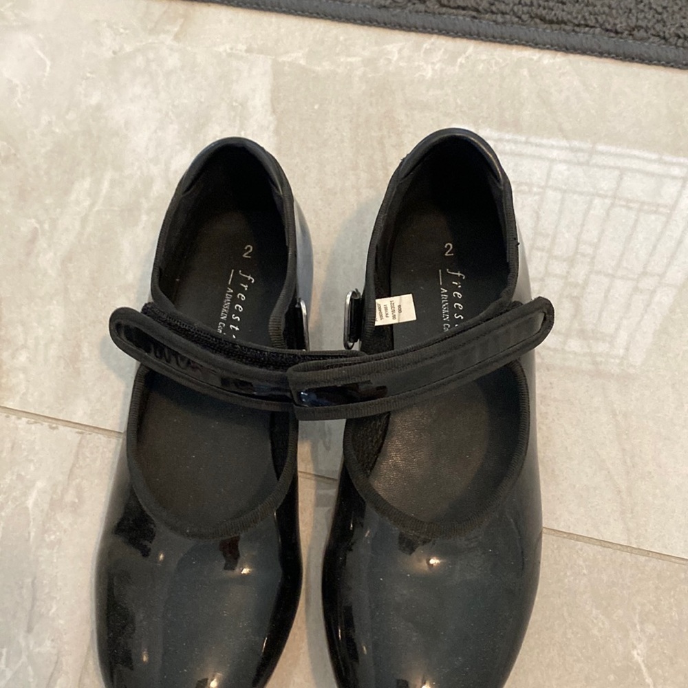 Girl ballet shoes size 2